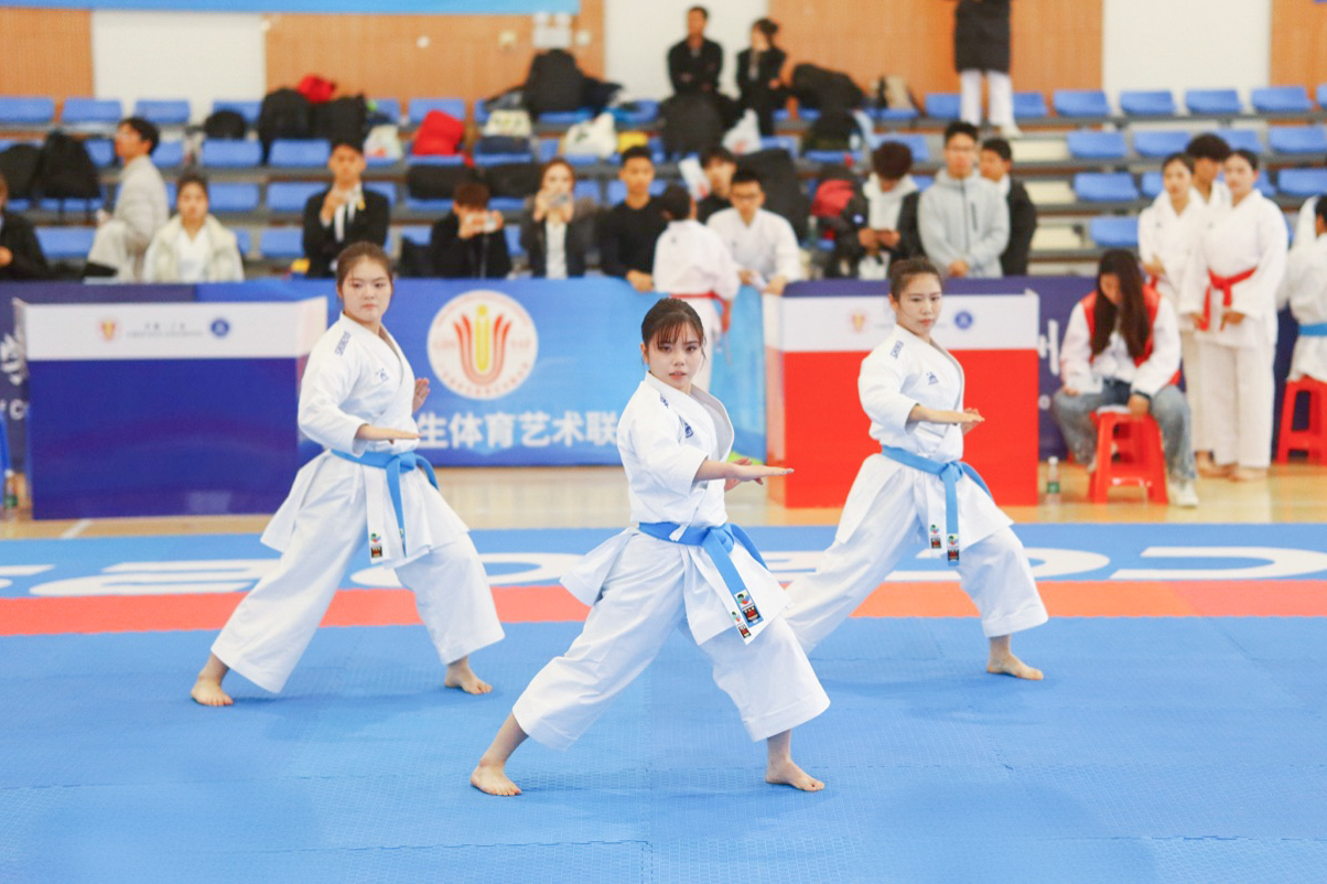 新媒工作室 卢呈晴-3.jpg